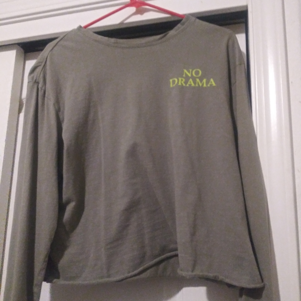 No drama grey long sleeve